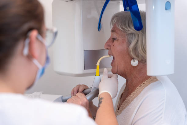 Best Emergency Tooth Extraction in Hinsdale, IL